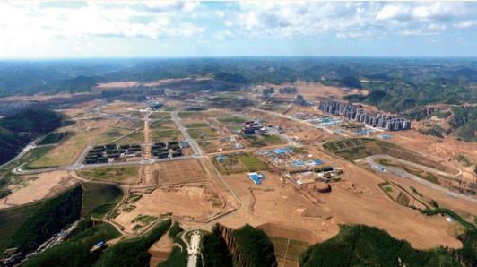 2011 年底開始承擔(dān)延安新區(qū)巖土工程勘察、設(shè)計(jì)、監(jiān)測及研究項(xiàng)目